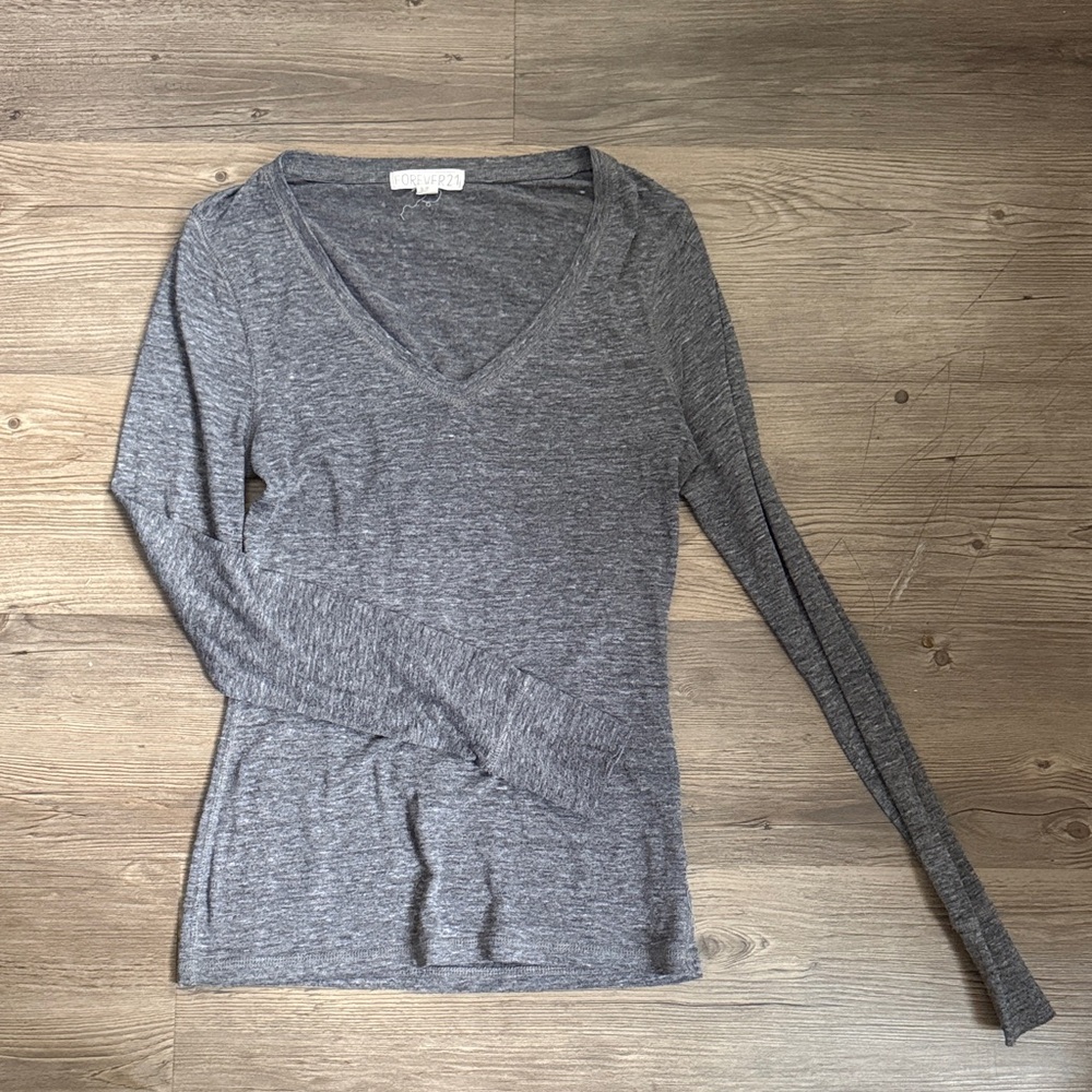 Forever 21 Gray Long Sleeve Top